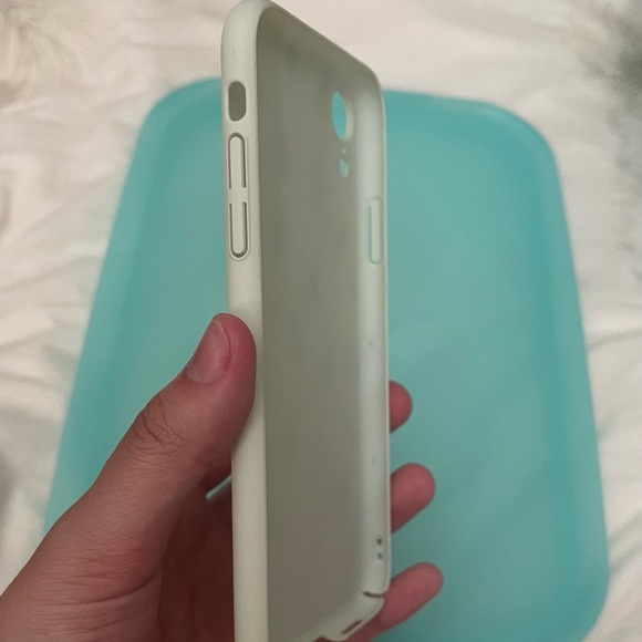 IPHONE XR: TM and Cartoon Network case. - Picture 6 of 6